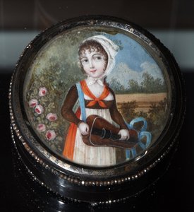 Porträt eines jungen Mädchens mit Drehleier, Aquarell anonym um 1800, Private Sammlung von Anonymous Anonymous