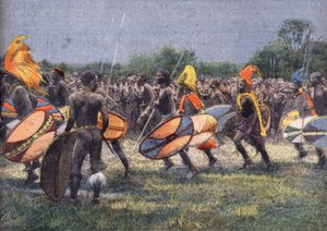 Die Expedition des ehemaligen US-Präsidenten Theodore Roosevelt (1858 - 1919) nach Afrika: Kriegerischer Tanz in Uganda. Gravur. Eine der Zeitungen „Le petit parisien“ vom 24.04.1910. Private Sammlung.