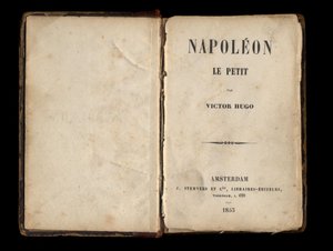 Titelseite von „Napoleon der Kleine“, politisches Pamphlet von Victor Hugo über Louis-Napoleon Bonaparte (Napoleon III). 1855.