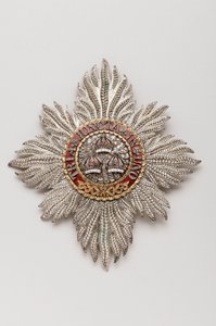 Vereinigtes Königreich - Orden des Bades: Ritterplakette von Georg IV. (1762-1830), Regent, dann König von England (1820-1830) - Hergestellt von Rundell, Bridge & Rundell, London - 1813 - Gold, Silber, Diamanten und Emaille