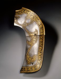 Sattelknaufplatte aus der "Flechtband" Garnitur von Rudolf II. und Erzherzog Ernst, Wien, um 1571