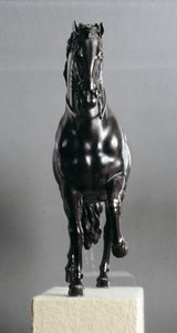 Ein schreitendes Pferd, ca. 1600 (Bronzeguss) von Antonio Susini