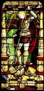Buntglas mit St. Michael, der Seelen wiegt von Antonio da Pandino