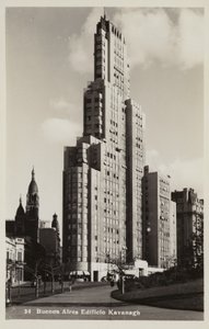 Kavanagh-Gebäude, Buenos Aires, Argentinien von Argentinian Photographer