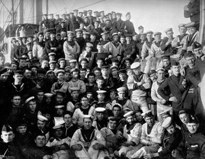 Die Besatzung des Panzerkreuzers erster Klasse, HMS Imperieuse, 1896