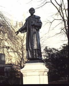 Statue von Emmeline Pankhurst (1857-1928) 1930