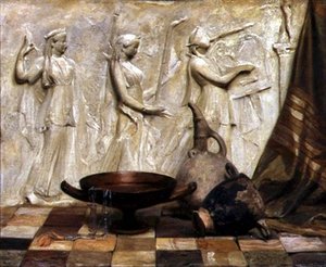 Ein Skyphos, ein Kylix, ein Weinkrug und eine ägyptische Halskette vor einem griechischen Fries