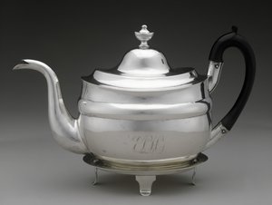 Teekanne und Deckel mit Ständer, um 1798-1812 von Asa Whitney