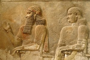 Detail von Sargon II und Wache, Relief aus dem Palast von König Sargon in Khorsabad, ca. 716-713 v. Chr. von Assyrian
