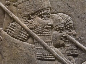 König Ashurnasirpal II bei einer königlichen Löwenjagd, 7. Jh. v. Chr. von Assyrian