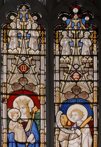 Apsisfenster mit Jungfrau und Kind und St. Johannes der Evangelist (Detail) von Augustus Welby Northmore Pugin
