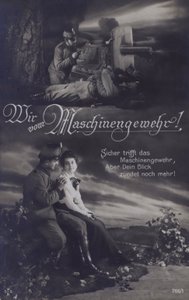 Österreichischer Maschinengewehrschütze auf dem Schlachtfeld und mit seiner Geliebten (s/w Foto) von Austrian Photographer