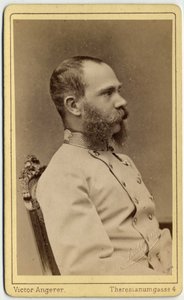 Porträt von Kaiser Franz Joseph von Österreich (1830-1916) und König von Ungarn (1867-1916), aus dem Haus Habsburg-Lothringen. Fotografie des Victor Angerer Ateliers in Wien. von Austrian Photographer