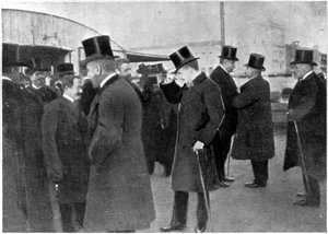 Szene der Ermordung des Erzherzogs Franz Ferdinand und seiner Frau Sophie, Herzogin von Hohenberg, 1914 von Austrian Photographer