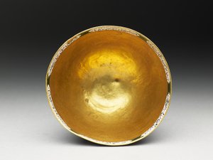 Gedeckter Schüssel, Untertasse und Löffel mit astrologischer Dekoration, frühes 19. Jahrhundert von Baqir