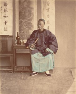 [Sitzende chinesische Frau mit Fächer], 1870er
