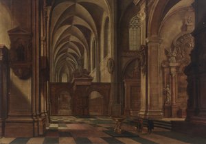 Innenraum einer katholischen Kirche mit Figuren und einem Hund am Taufbecken im Vordergrund