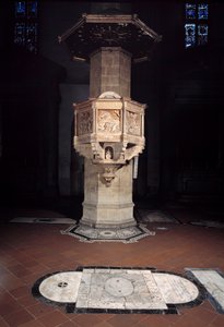 Marmorkanzel von Benedetto da Maiano