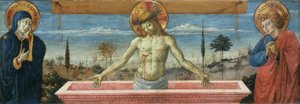Mann der Schmerzen zwischen Jungfrau und Johannes dem Evangelisten, 1469-1474 von Benozzo Gozzoli
