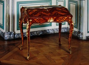 Louis XV Sekretär mit den Buchstaben B.V.R.B. gestempelt von Bernard van Risenburgh II