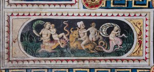 Die Piccolomini-Bibliothek, die Decke: kleineres Panel mit Szene eines maritimen Thiasus (Tritonen, Putto und eine Nereide), Fresko von Bernardino di Betto, bekannt als Pinturicchio