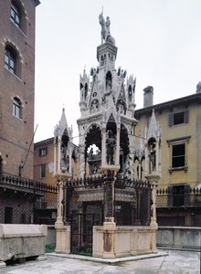 Grabdenkmal von Cansignorio Della Scala von Bonino da Campione