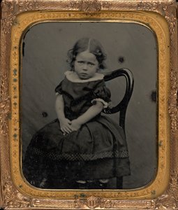 Porträt eines Mädchens von British Photographer