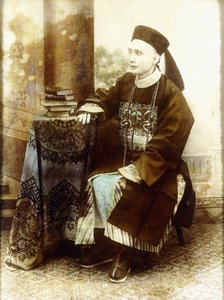 Porträt eines Mandarins, wahrscheinlich Kantonesisch, ca. 1890er Jahre, ca. 1890er Jahre von British Photographer