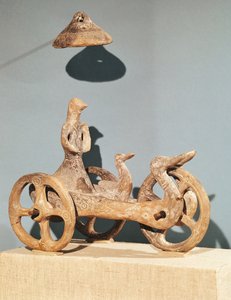 Votivwagen mit einer anthropomorphen Gottheit, aus Dupljaja