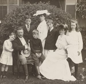 Präsident Theodore Roosevelt, seine Frau Edith und Familie von Brothers Pach
