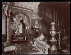 Ein prunkvolles Wohnzimmer in der Blakely Hall Residenz an der 11 West 45th Street, New York, 1896-98 von Byron Company