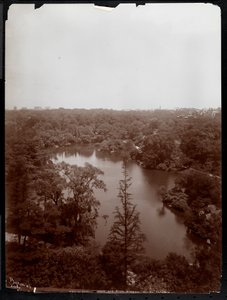 Blick auf den Central Park vom 4. Stock des Plaza Hotels, 5th Avenue und 59th Street, 1907 von Byron Company
