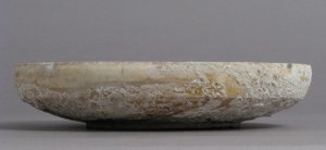 Schale mit Raubvogel
