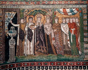 Kaiserin Theodora mit ihrem Hof aus zwei Ministern und sieben Frauen, um 547 n. Chr. (Mosaik) von Byzantine School