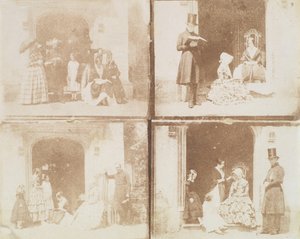 Kontaktabzug von vier Gruppenporträts in einer Türöffnung, ca. 1850 von Calvert Jones
