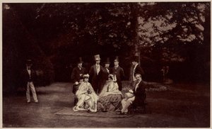 Gruppe Ihrer Königlichen Hoheiten Prinzessin Clementine de Saxe Cobourg Gotha, ihre Söhne und Tochter, der Herzog d