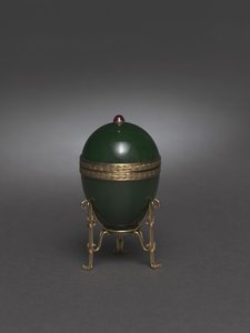 Jade-Ei mit Ständer, nach 1900