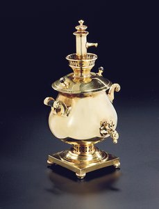 Miniatur-Samowar-Duftflakon mit Stopfen, wahrscheinlich Moskau, 1908-17