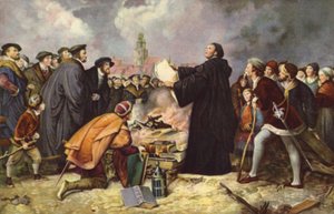 Martin Luther verbrennt die päpstliche Bulle im Jahr 1520