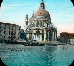 Italien, Venedig, Blick auf die Basilika Santa Maria della Salute, Dorsoduro-Gebiet, Bilddatum: ca. 1910 von Carl Simon