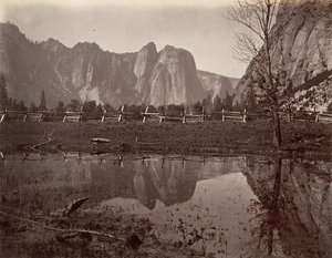 Cathedral Rocks, Yosemite, ca. 1872, gedruckt ca. 1876 von Carleton E. Watkins.