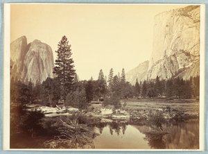 Im Tal, El Capitan und Cathedral Rocks von Carleton E. Watkins