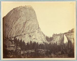 Mount Broderick, Nevada Falls, 700 Fuß, Yosemite von Carleton E. Watkins