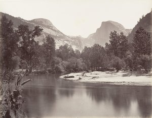 Nord- und Südkuppe, Yosemite von Carleton E. Watkins.