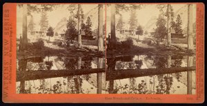 Casa Nevada und Cottage. Yosemite von Carleton Watkins