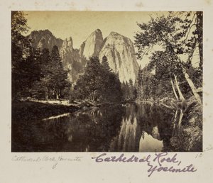 Kathedralenfelsen, 2600 Fuß, Yosemite-Tal, Mariposa County, Kalifornien (Nr. 1008) von Carleton Watkins