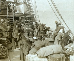 Russische Pilger nach Jerusalem an Bord eines Schiffes im Hafen von Beirut
