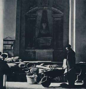 St. Mary-le-Bow nach dem ersten Blitz. Es ist jetzt zerstört, 1941 von Cecil Beaton