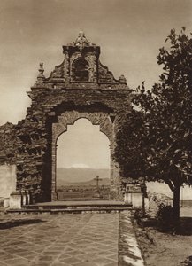 Mexiko: Eingang zum Atrium der Kirche von Acatepec