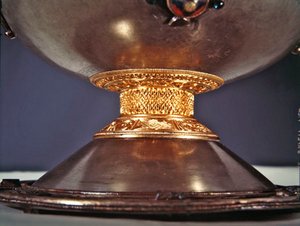 Der Ardagh-Kelch, Reerasta, County Limerick (Silber mit Silbervergoldung, Emaille, Messing & Bronze) (Detail) von Celtic